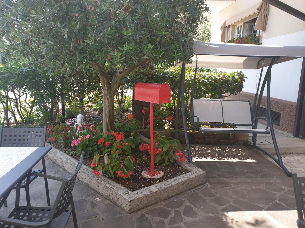 Hotel La Favorita Peschiera del Garda Esterno foto