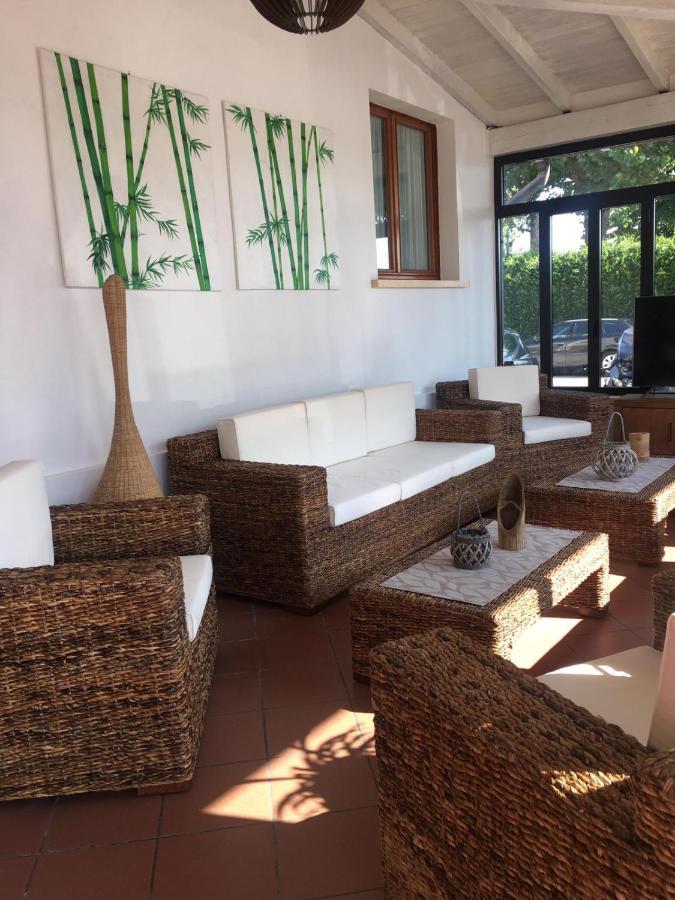 Hotel La Favorita Peschiera del Garda Esterno foto