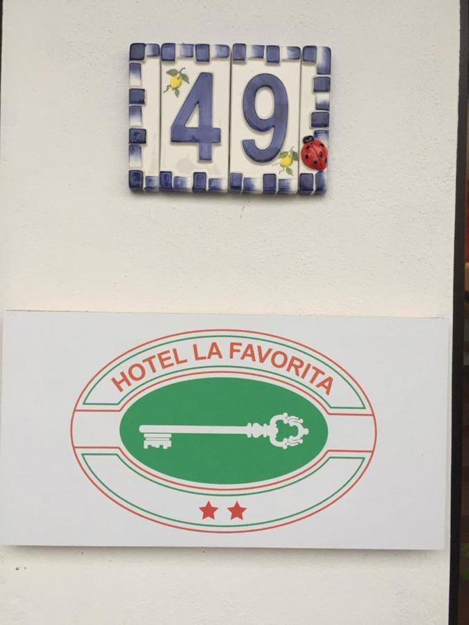 Hotel La Favorita Peschiera del Garda Esterno foto